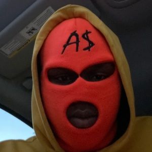 Meet your Posher, Derick